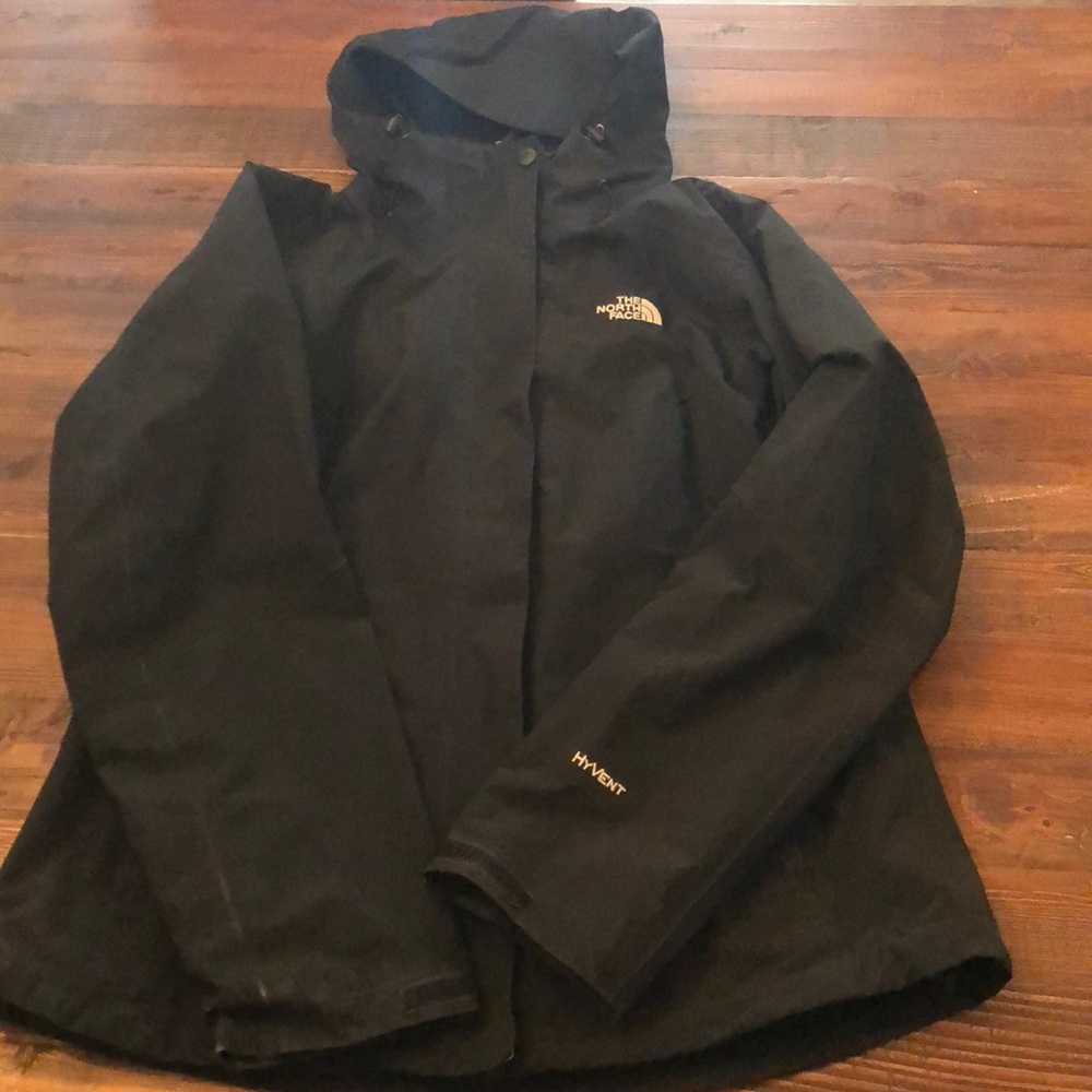 Like new Black North Face Waterproof shell